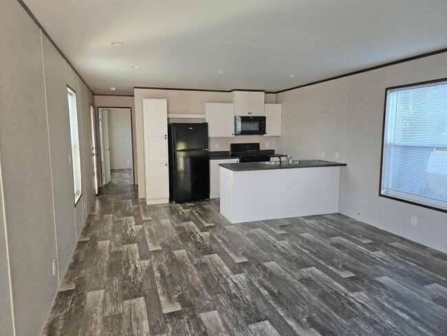 Building Photo - 613 Polk St