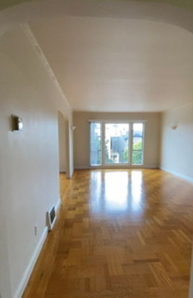 Building Photo - 38-40 15th Avenue