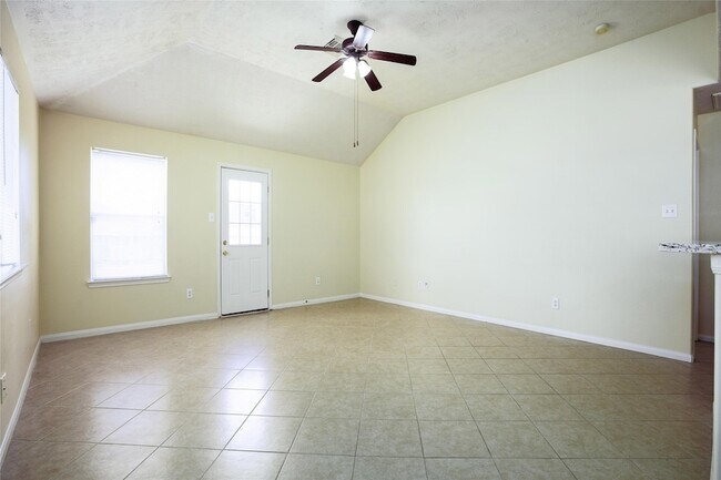 Building Photo - 8410 Taraglen Ct