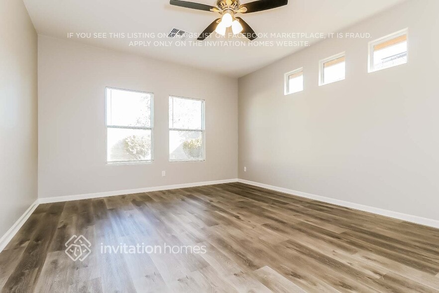 Building Photo - 43042 N Outer Banks Dr