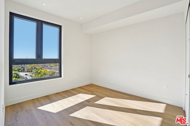 Building Photo - 1110 Spaulding Ave