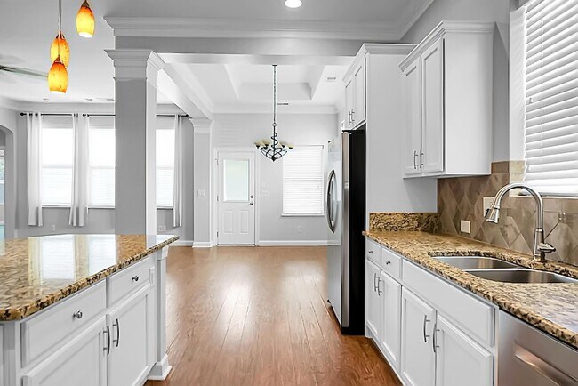 Building Photo - 345 Fox Ridge Ln