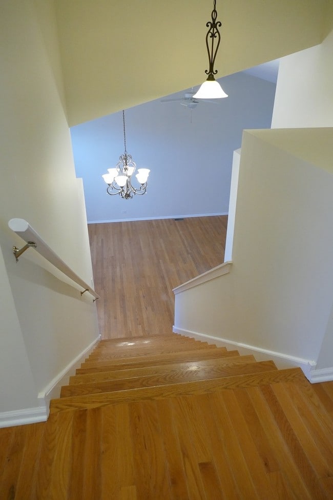 Building Photo - 2052 Spice Cir