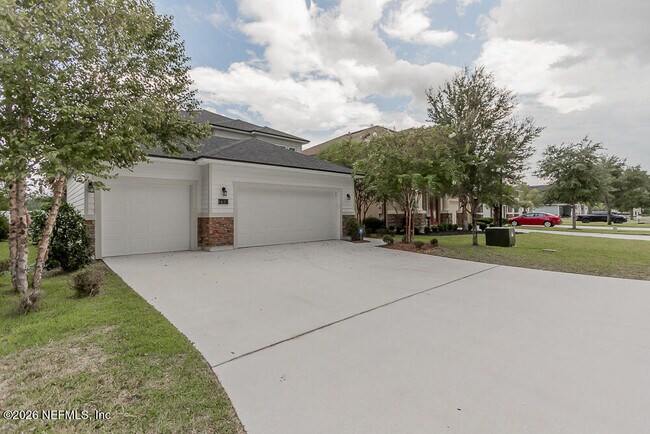 Building Photo - 1492 Autumn Pines Drive