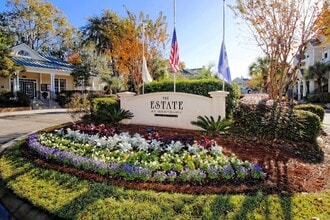 Building Photo - Spacious Roommate-Style Villa at Estates at Westbury – Available Now!