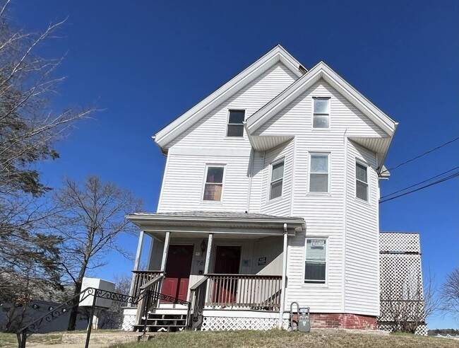 Building Photo - 785 N Montello St