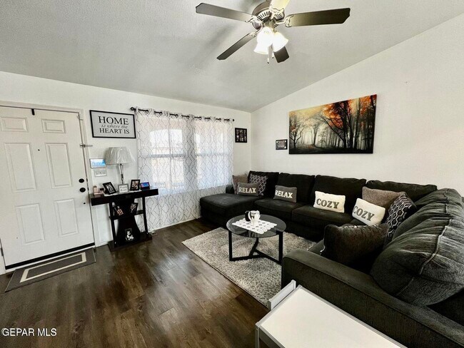 Building Photo - 749 Villa Romero Dr