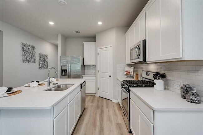 Building Photo - 909 Bright Gemstone Wy