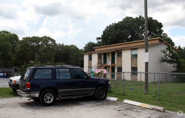 Building Photo - 1806 E 138th Ave