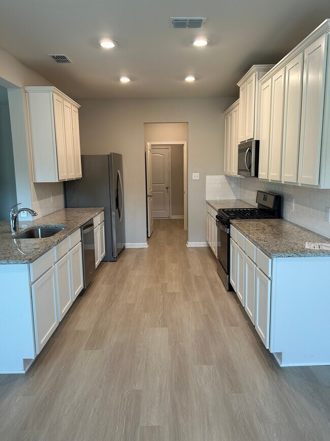 Building Photo - 1825 Liam Dr