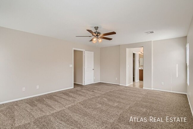 Building Photo - 6645 Evening Grosbeak Pl