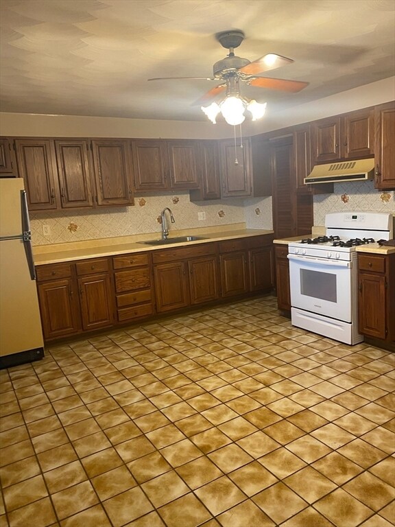 Building Photo - 237 Lexington St