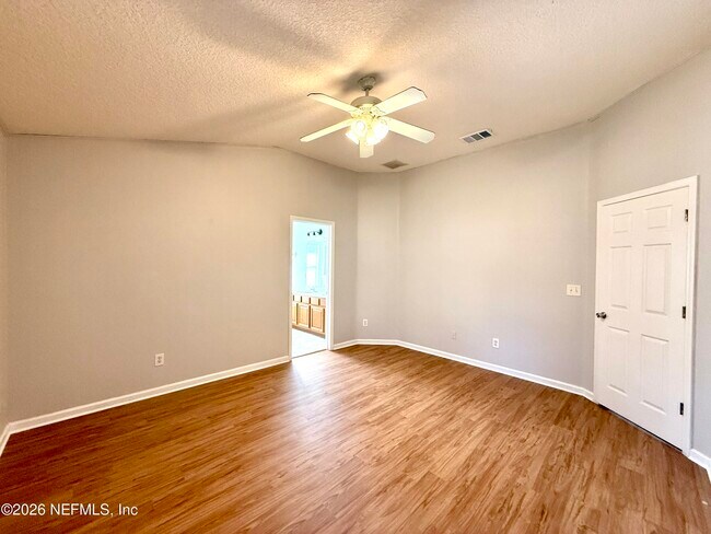 Building Photo - 1701 Covington Ln