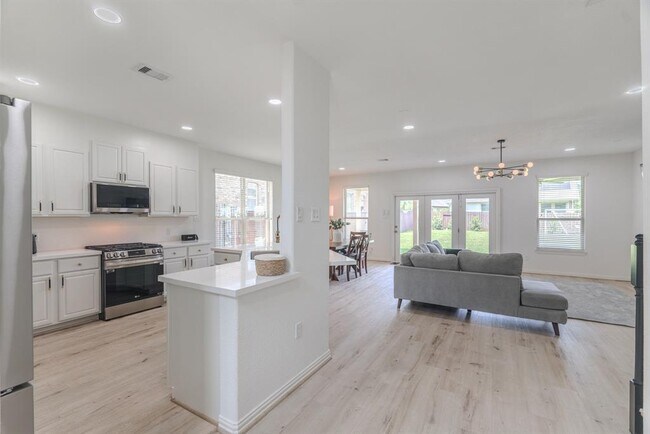 Building Photo - 19 Nagshead Pl