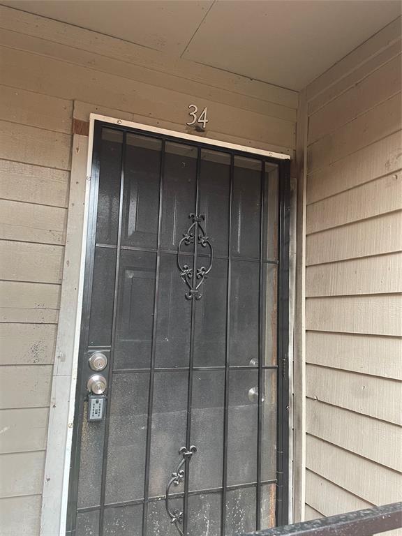 Building Photo - 12500 Sandpiper Dr