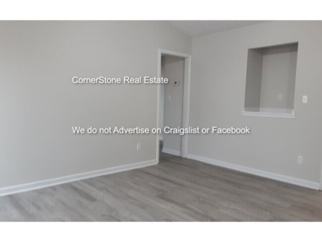 Building Photo - 6701 Pin Oak Ln