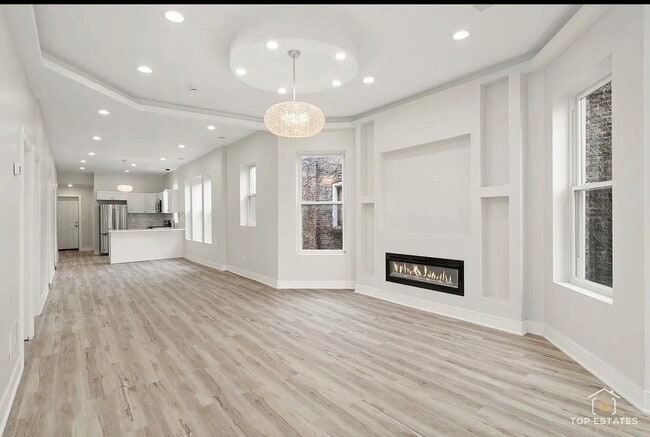 Building Photo - 5753 S Peoria St