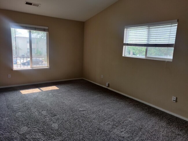 Building Photo - 1018 Ralston Street