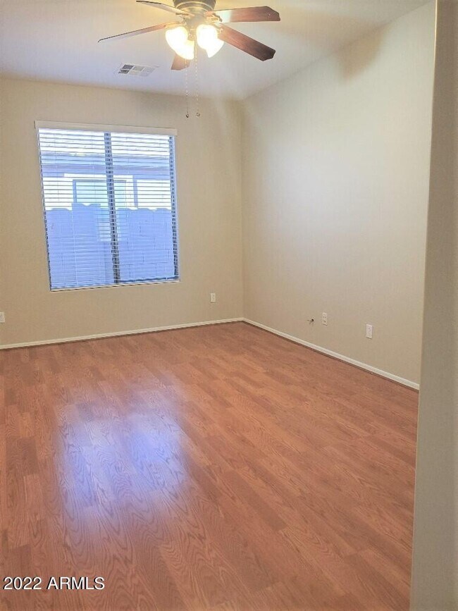 Building Photo - 46059 W Barbara Ln