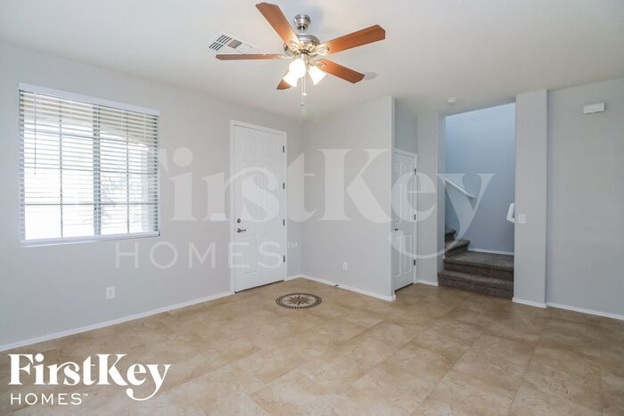 Building Photo - 3767 E Stampede Dr