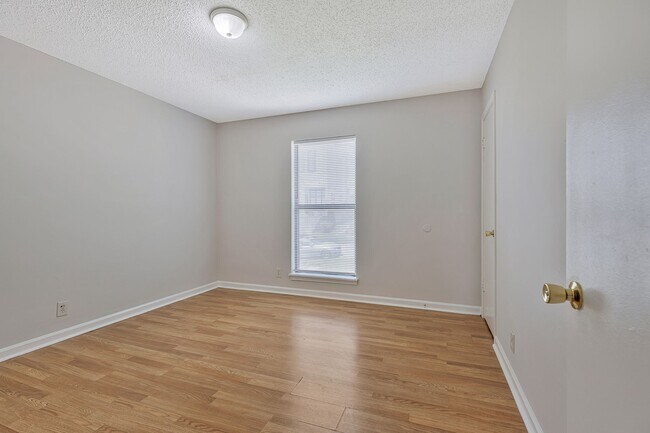 Building Photo - 3319 Felicia St