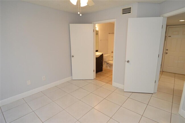 Building Photo - 8709 Fancy Finch Dr