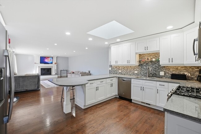 Building Photo - 13141 W Stonewood Dr