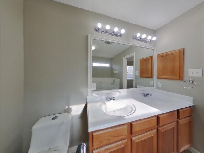 Building Photo - 21478 Olympic Forest Dr