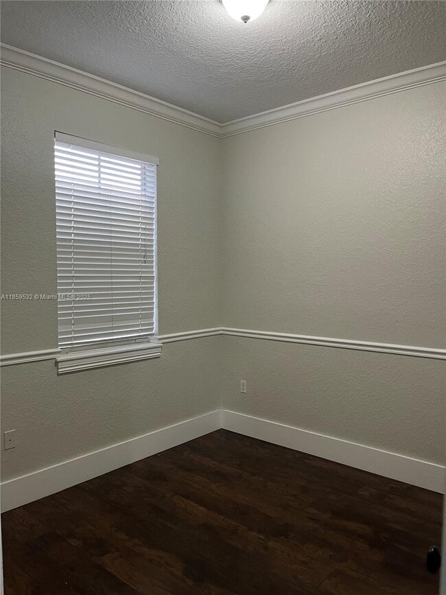 Building Photo - 977 SW 153rd Path