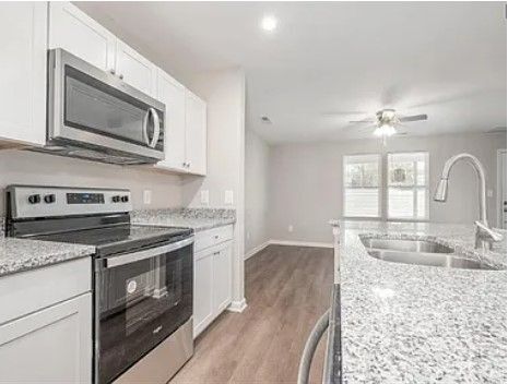 Building Photo - 1347 Ontario Dr