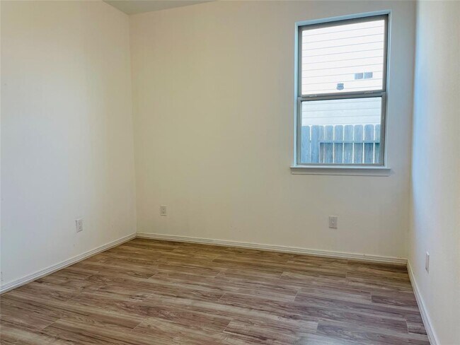 Building Photo - 14512 Jelly Pnes Dr