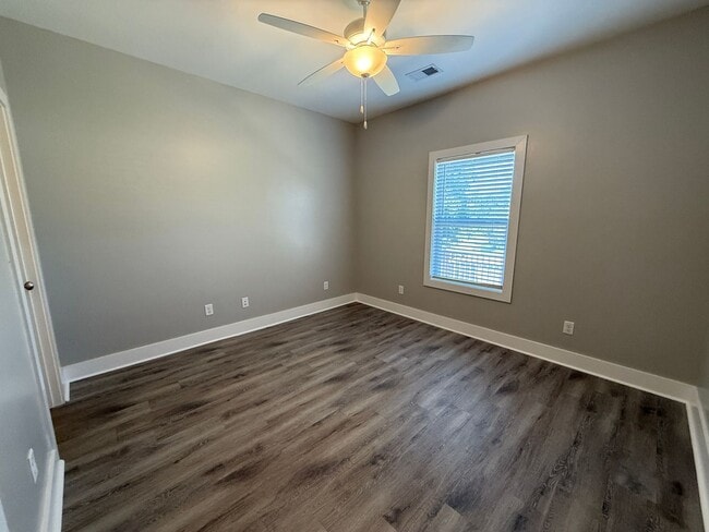 Building Photo - 33 Breckenridge Cv