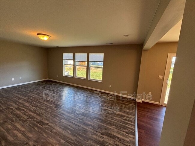 Building Photo - 106 Day Pl