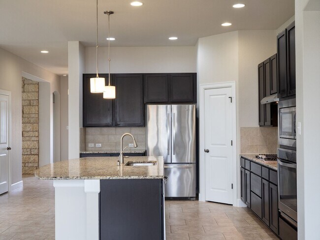 Building Photo - 18612 Rio Chama Ln