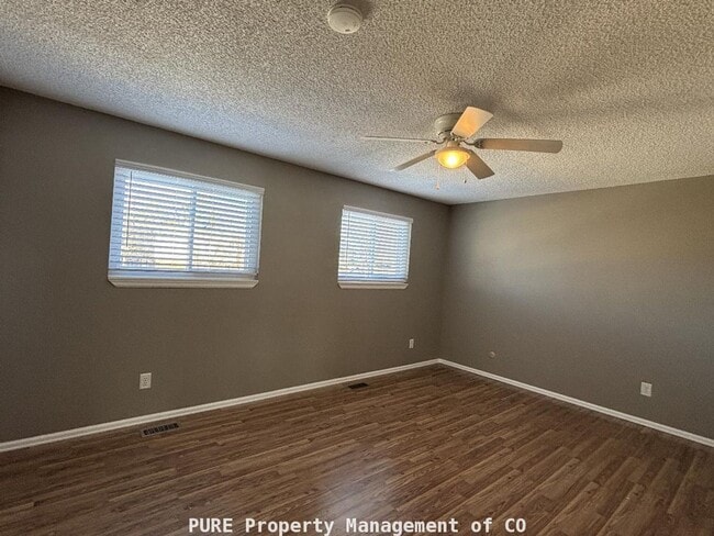 Building Photo - 13710 W 74th Dr