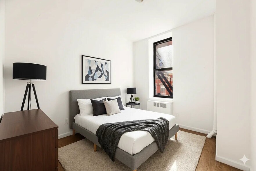 Building Photo - 248 Broome St