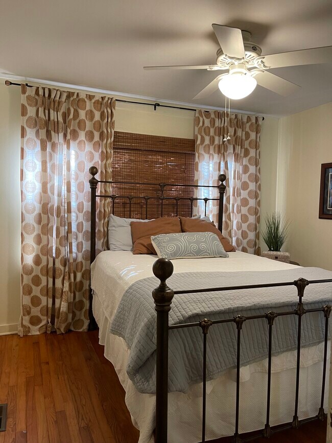 2nd Guest Queen Suite - 403 Bechtel Blvd