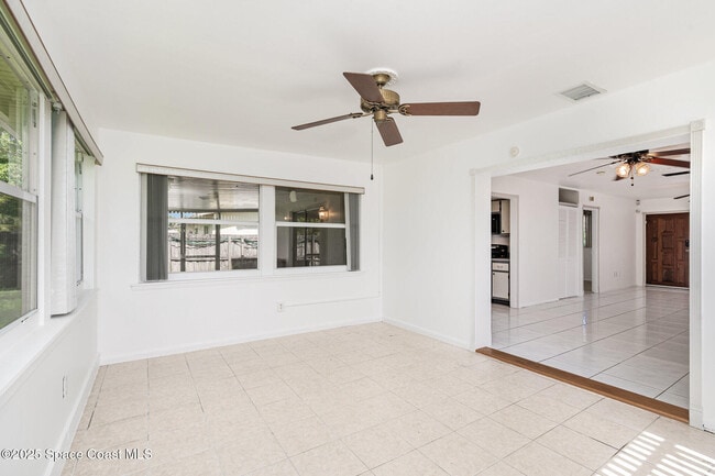 Building Photo - 2677 Sarno Rd