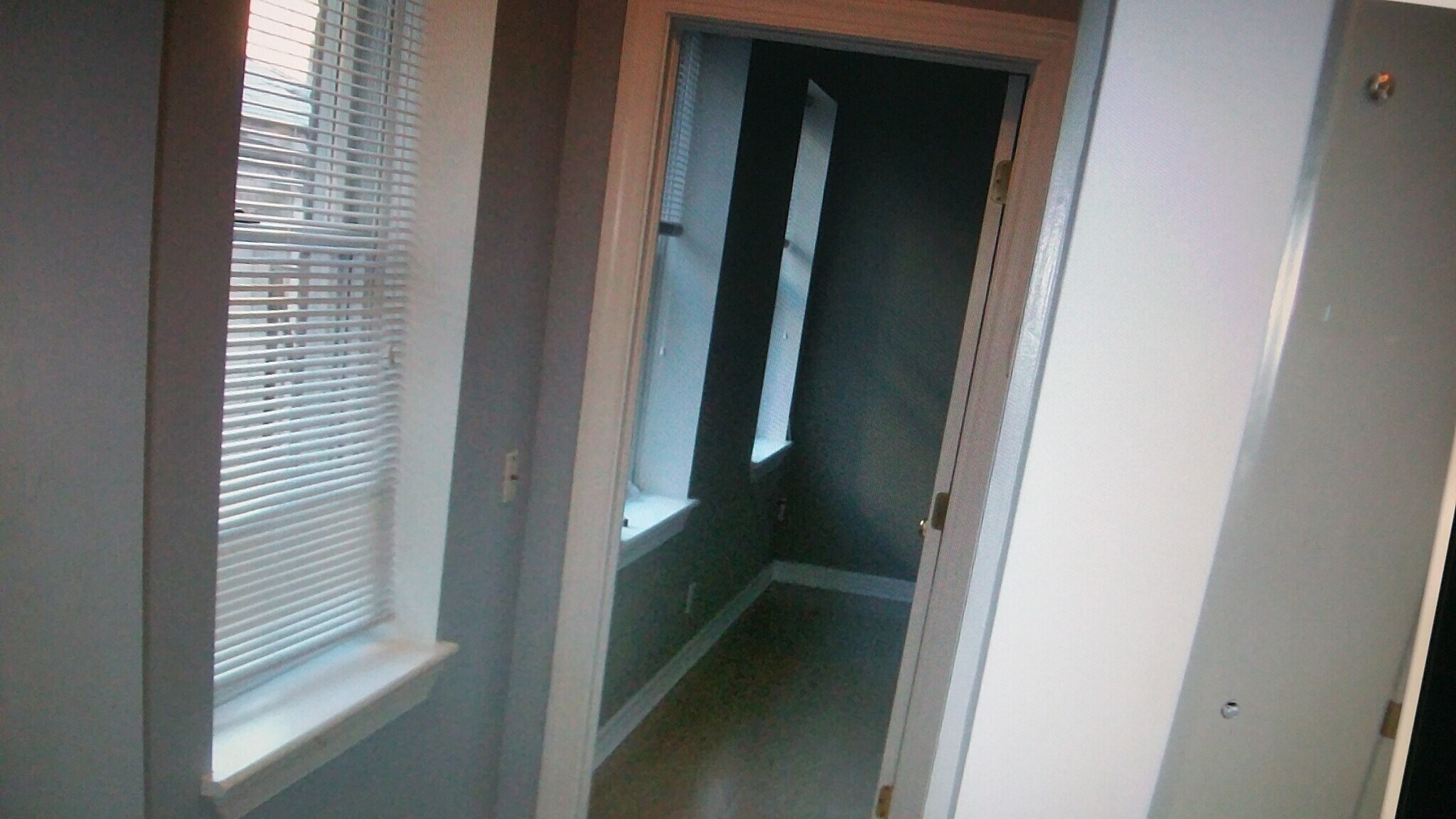 Building Photo - 19 S Broadway