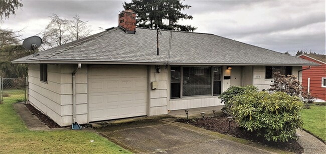 Building Photo - House For RENT:  Historic North Everett 2 ...