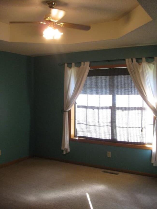 Building Photo - Great All Brick Lovely Home-Rent To Own!