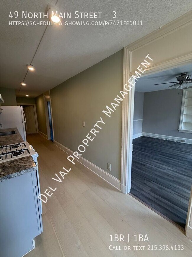 Building Photo - 49 N Main St