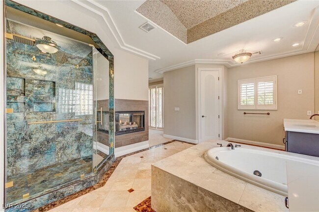 Building Photo - 9813 Edgeview Pl