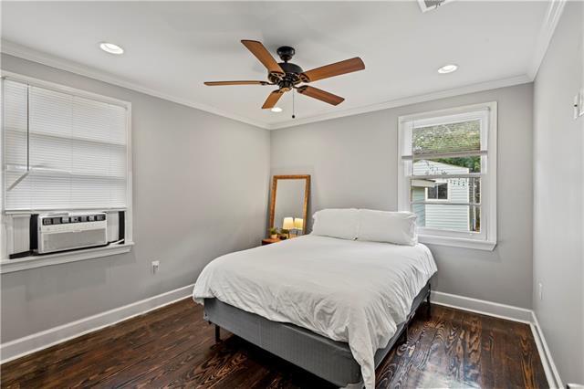 Building Photo - 906 Flood St