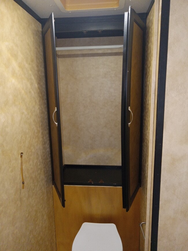 Building Photo - 5250 US-441