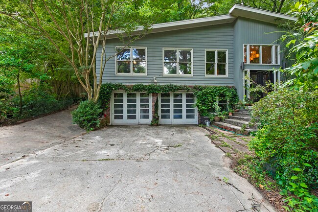 Primary Photo - 1232 Bernadette Ln NE