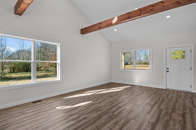 Building Photo - 200-202 3rd St