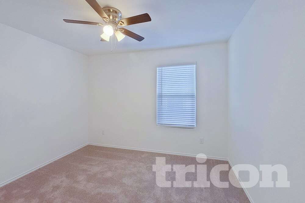 Building Photo - 2411 Carlow Ln