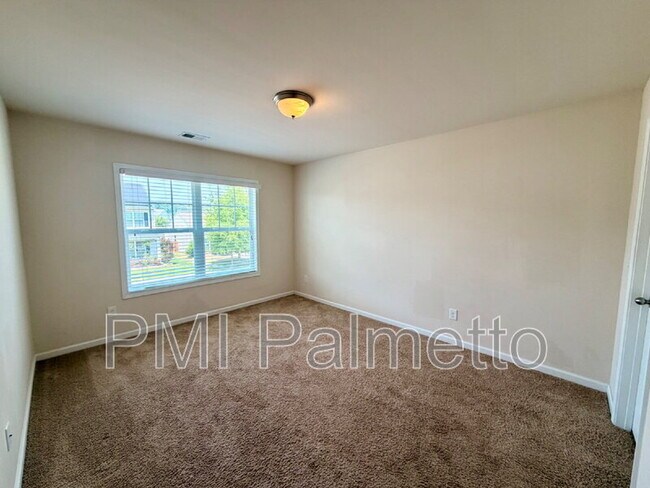 Building Photo - 141 Hay Meadow Ln