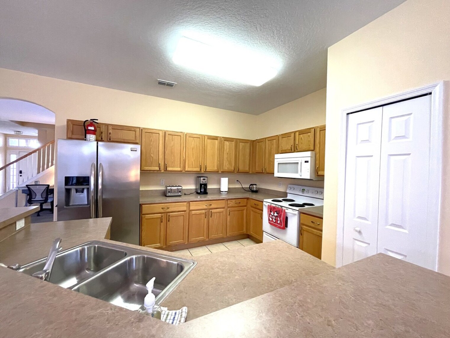 Building Photo - 229 Corvina Dr
